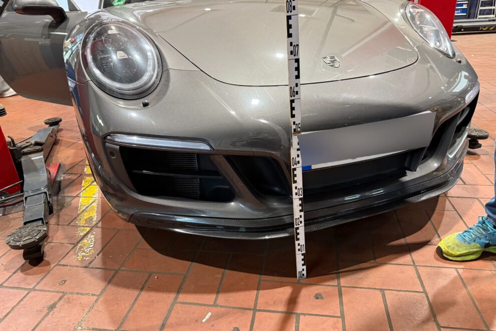 Parkplatzrempler1 Porsche Cabrio 4GTS
